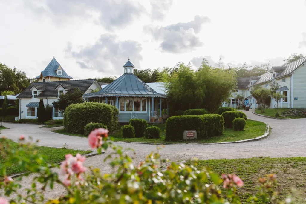 Les cottages du village d’Etiolles