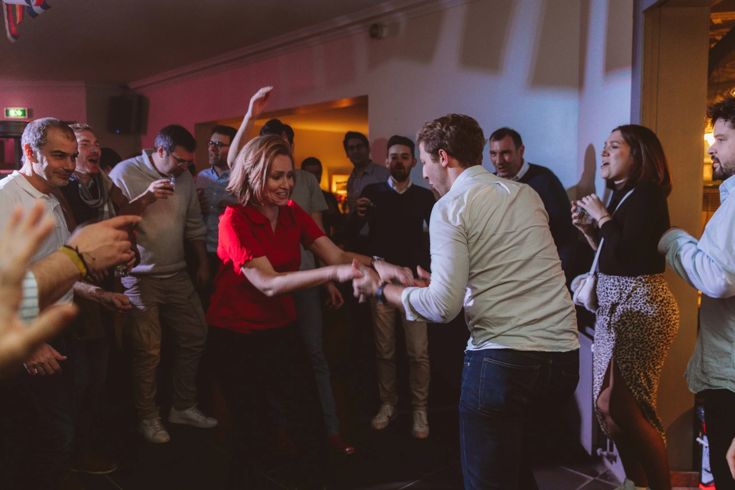 Soirée Dansante DJ – team building à Etiolles